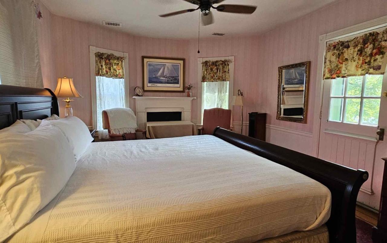 Parsonage Inn Bed And Breakfast Saint Michaels Extérieur photo