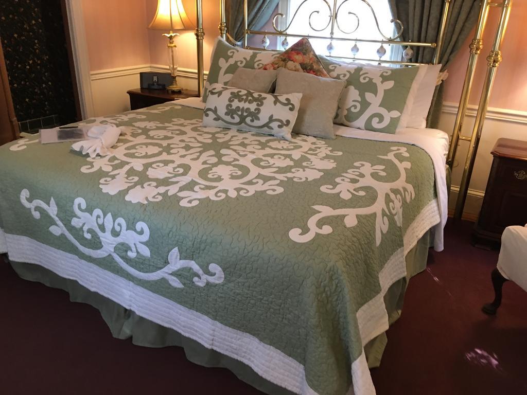 Parsonage Inn Bed And Breakfast Saint Michaels Extérieur photo