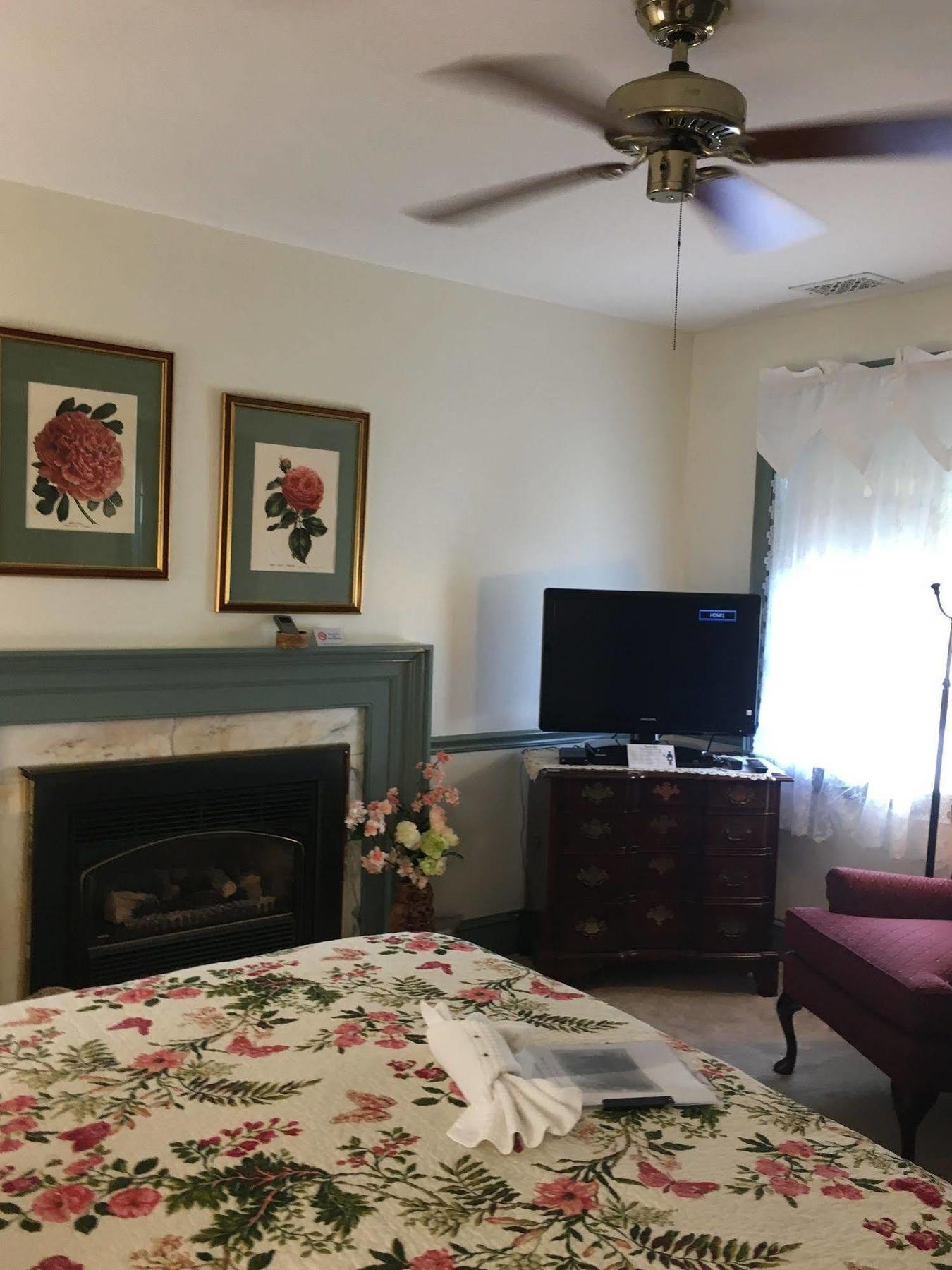 Parsonage Inn Bed And Breakfast Saint Michaels Extérieur photo