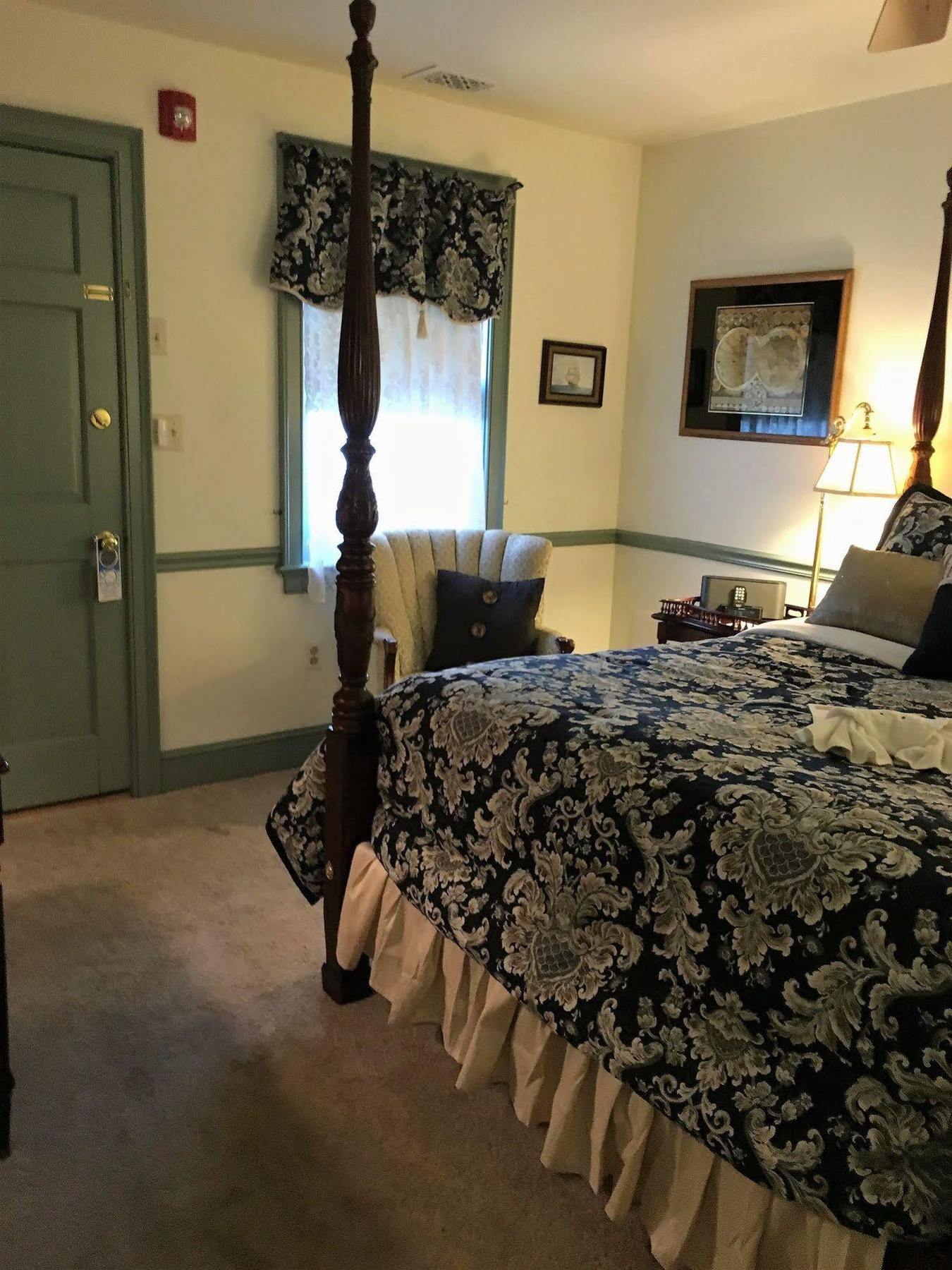 Parsonage Inn Bed And Breakfast Saint Michaels Extérieur photo
