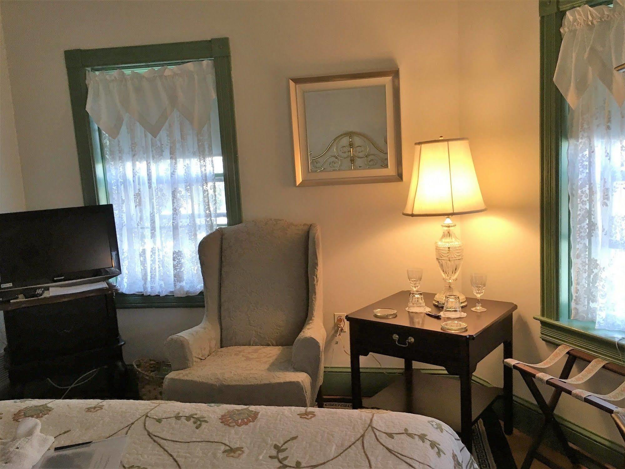 Parsonage Inn Bed And Breakfast Saint Michaels Extérieur photo