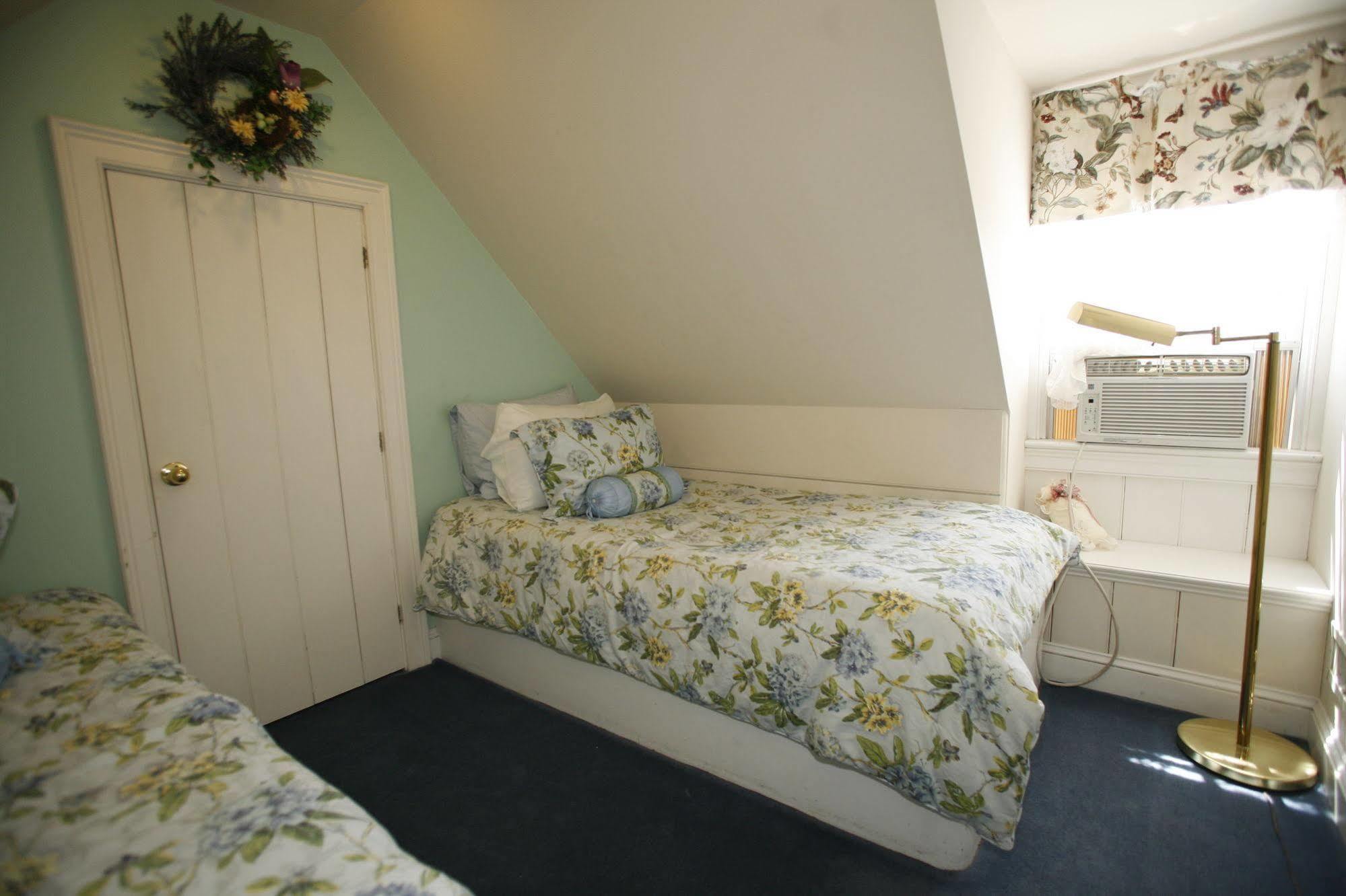 Parsonage Inn Bed And Breakfast Saint Michaels Extérieur photo